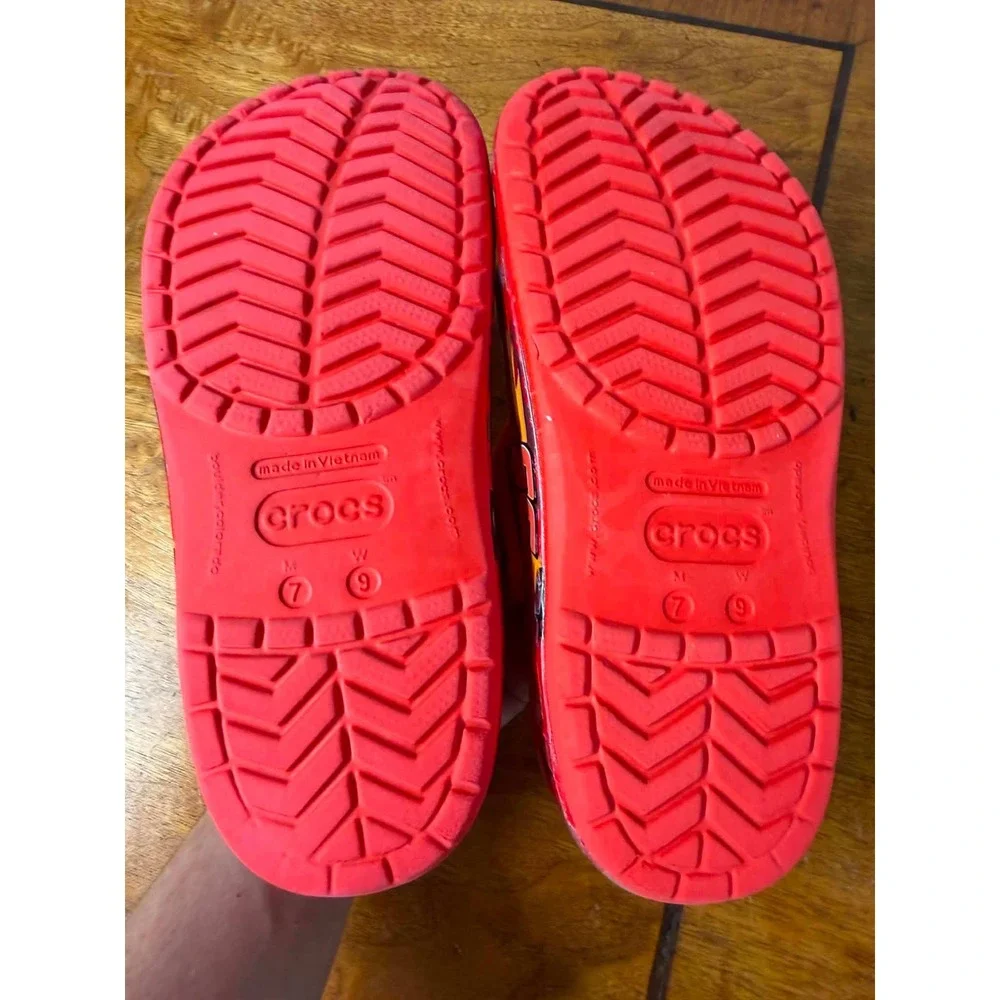 Crocs Mens 7 Womens 9 Red Clogs Lightning McQueen Disney Pixar Cars 95 Racing